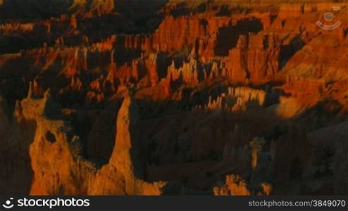 Zeitrafferaufname von Bryce Canyon am Morgen