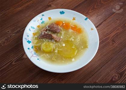 zuppa con carne di manzo .soup with beef and pasta